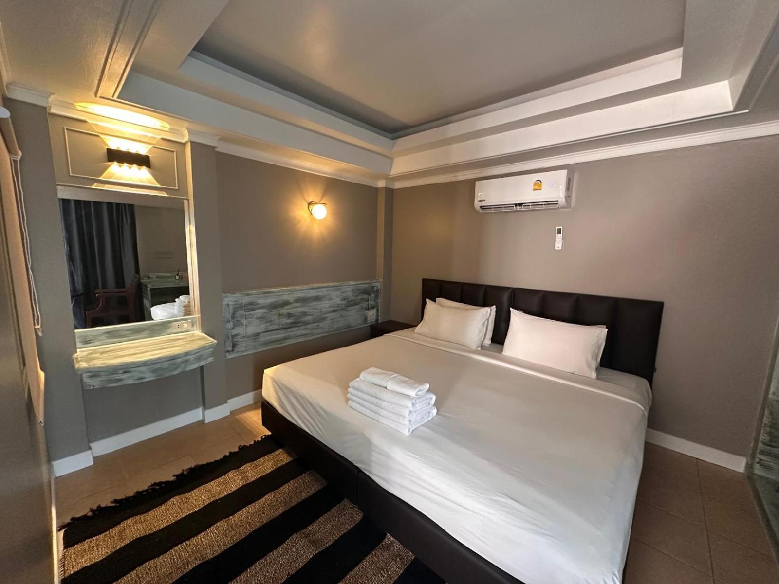 The Taksim Patong Beach Hotel Exteriör bild